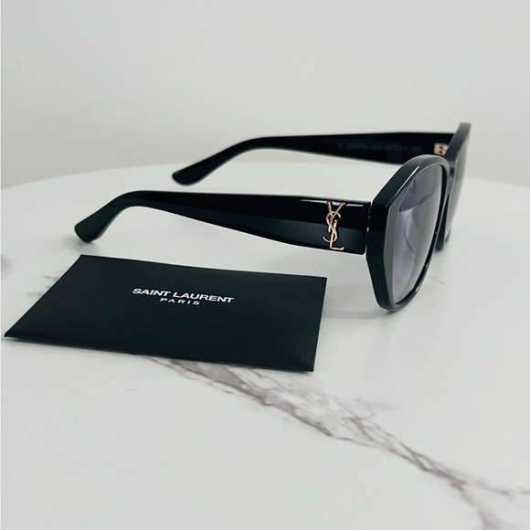 Yves Saint Laurent Sunglasses - Picture 3 of 10